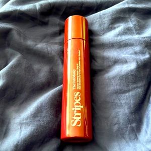 Stripes - The Full Monty brightening body oil